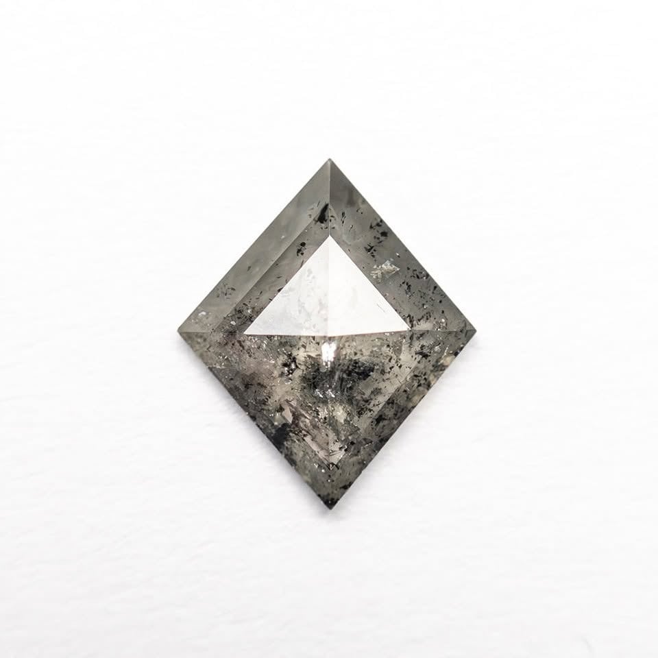 Salt and pepper diamonds feature unique inclusions